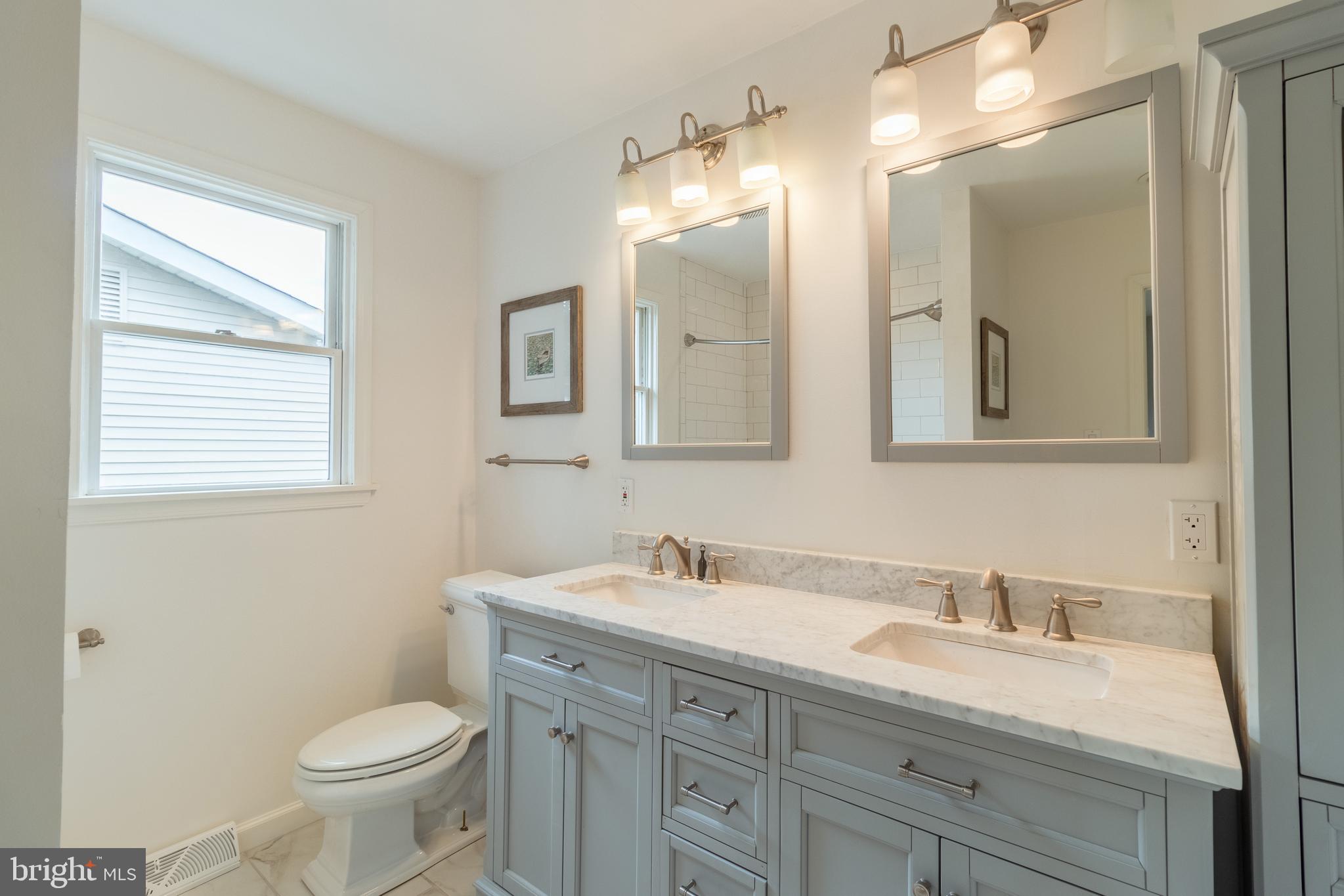 38 Vansant Road Newark, DE 19711 - Photo 27 of 42 Ensuite Master Bathroom