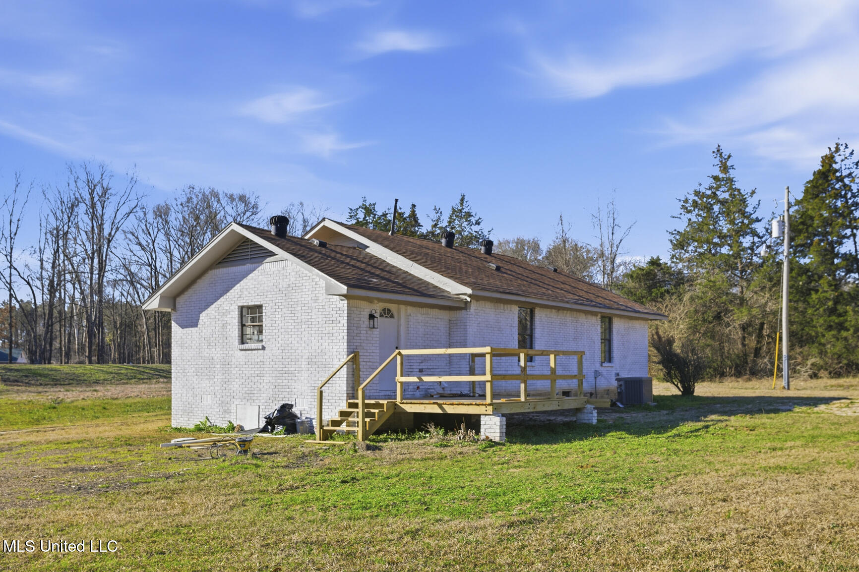 6400 Jimmy Williams Road Clinton, MS 39056 - Photo 2 of 19 6400 Jimmy Williams Dr-2