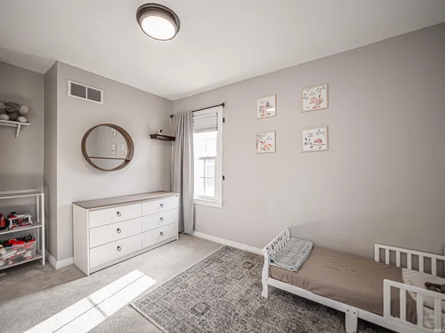 $249,900 | 2707 East Chandler Avenue, Evansville, IN 47714