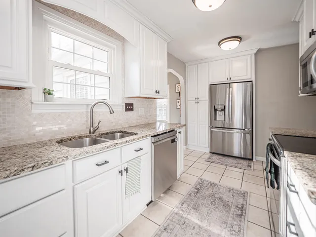 $249,900 | 2707 East Chandler Avenue, Evansville, IN 47714