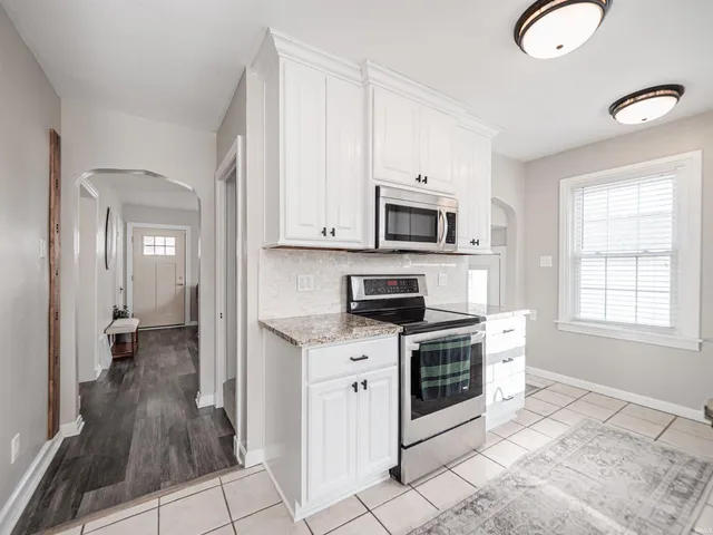 $249,900 | 2707 East Chandler Avenue, Evansville, IN 47714