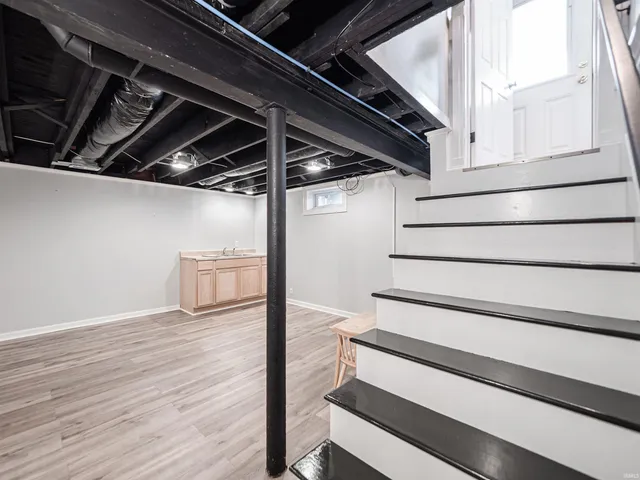 $249,900 | 2707 East Chandler Avenue, Evansville, IN 47714