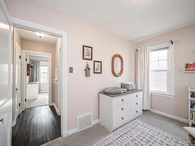 $249,900 | 2707 East Chandler Avenue, Evansville, IN 47714