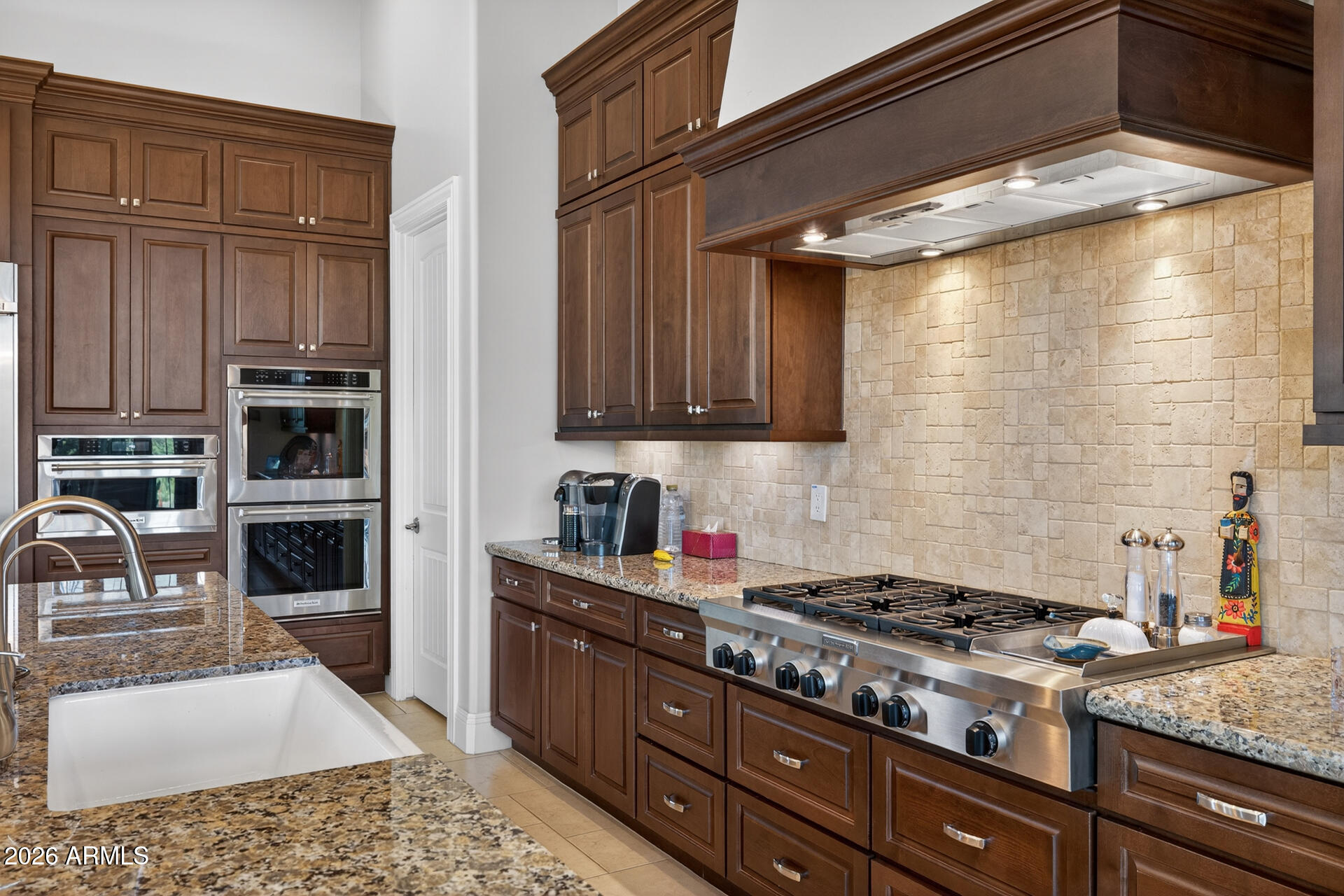 17420 East Monument Court Rio Verde, AZ 85263 - Photo 20 of 70 36) KITCHEN