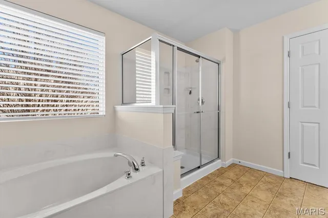 $438,800 | 1012 Crooked Stick Drive, Caseyville, IL 62232