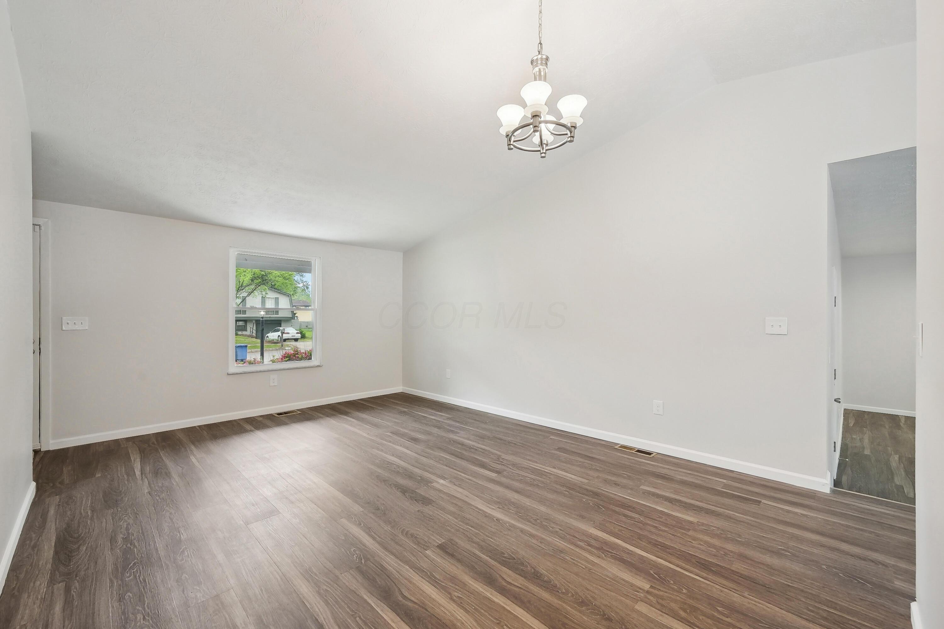 3368 Pine Valley Road Columbus, OH 43219 - Photo 21 of 50 21-print-Pine Valley Rd-2105-021