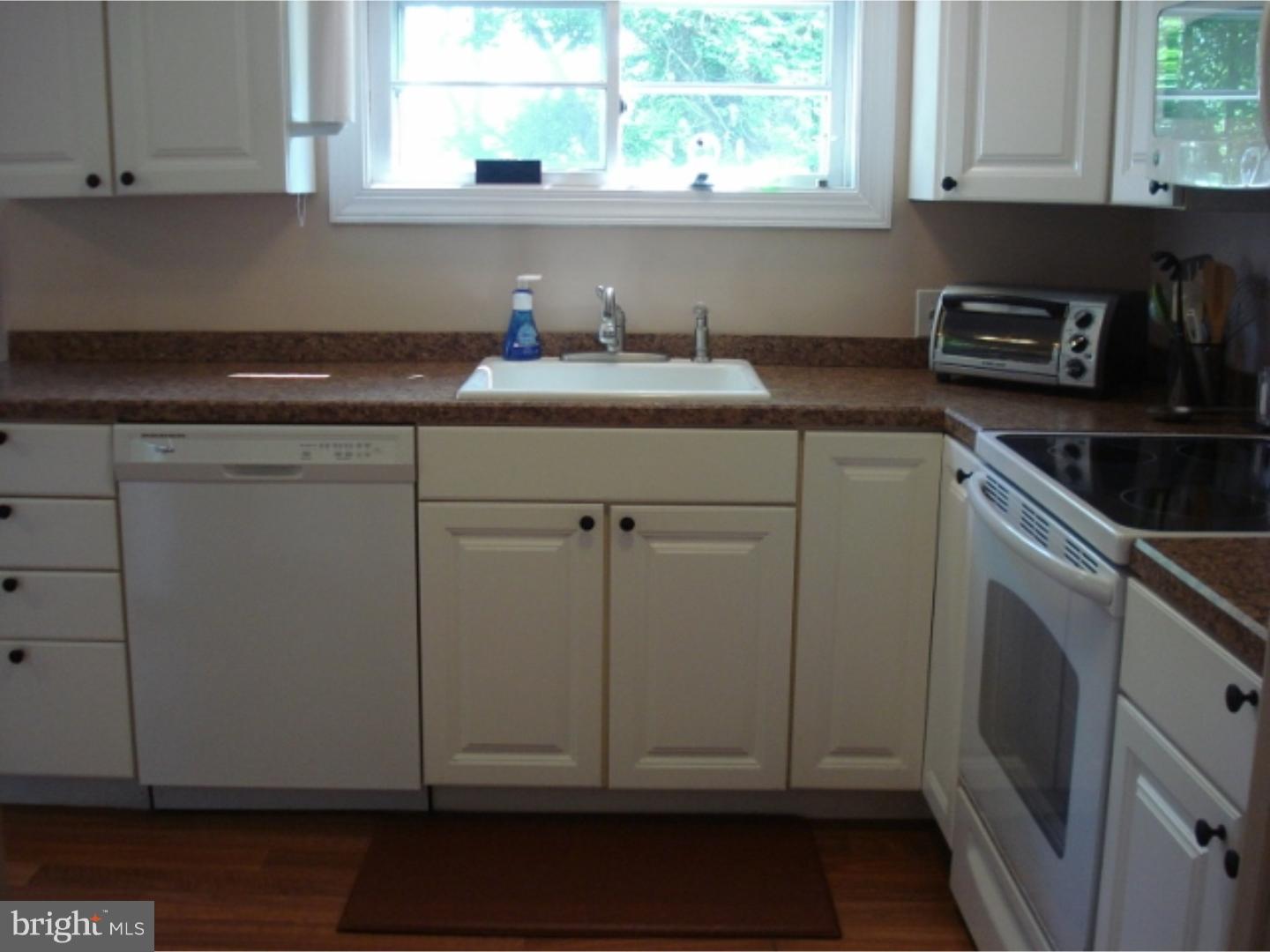 65 Lyndell Road Downingtown, PA 19335 - Photo 9 of 19 Kitchen