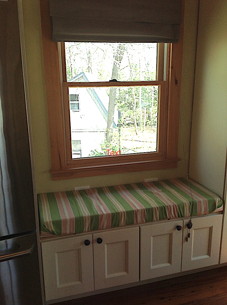 39 Tower Ridge Road Oak Bluffs, MA 02557 - Photo 12 of 33 window seat in dining room