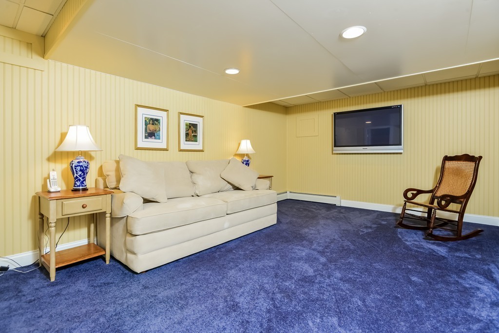 253 Mendell Road Rochester, MA 02770 - Photo 14 of 23 Gallery Image 14
