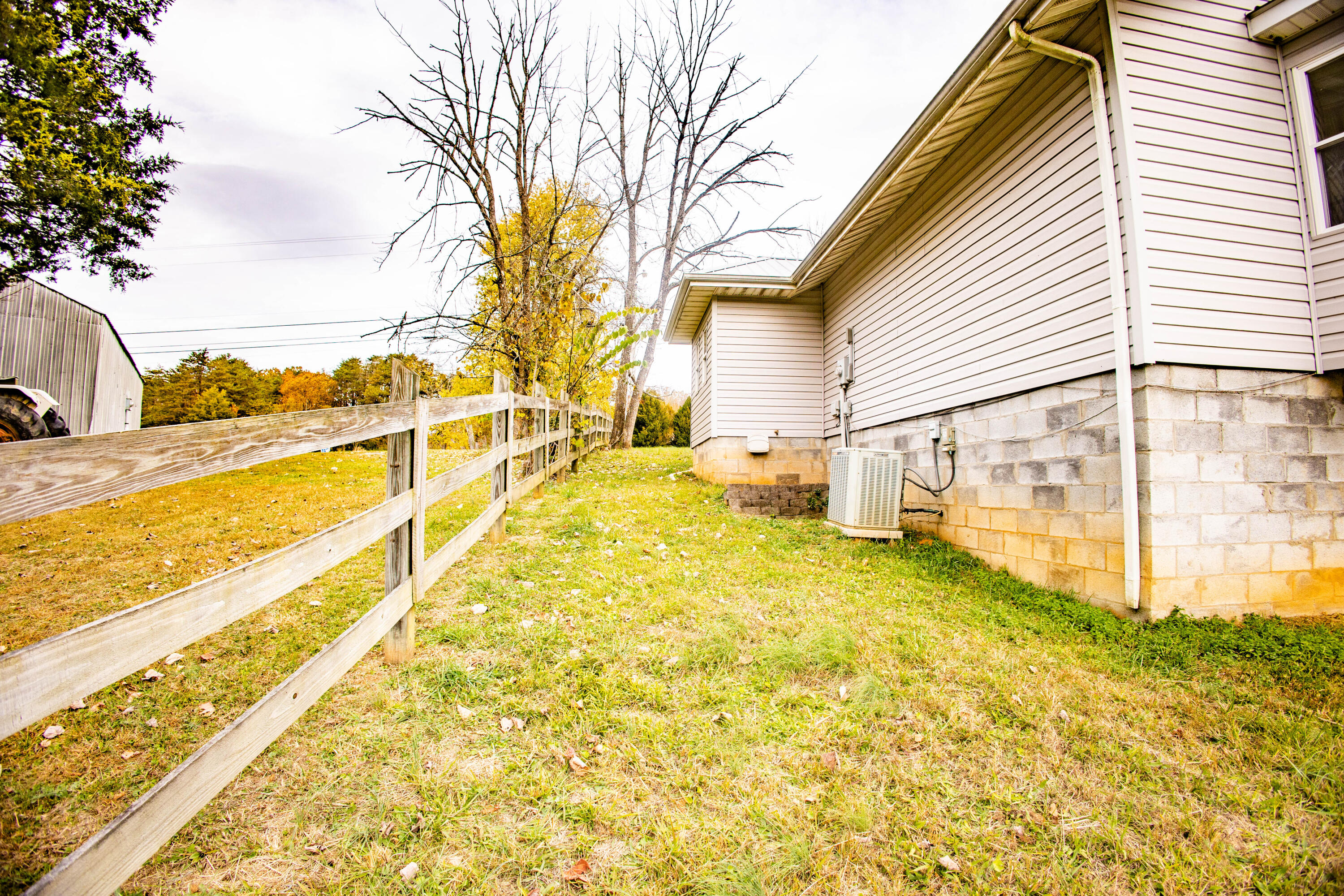 433 Coomer Road Burnside, KY 42519 - Photo 10 of 108 Coomer10