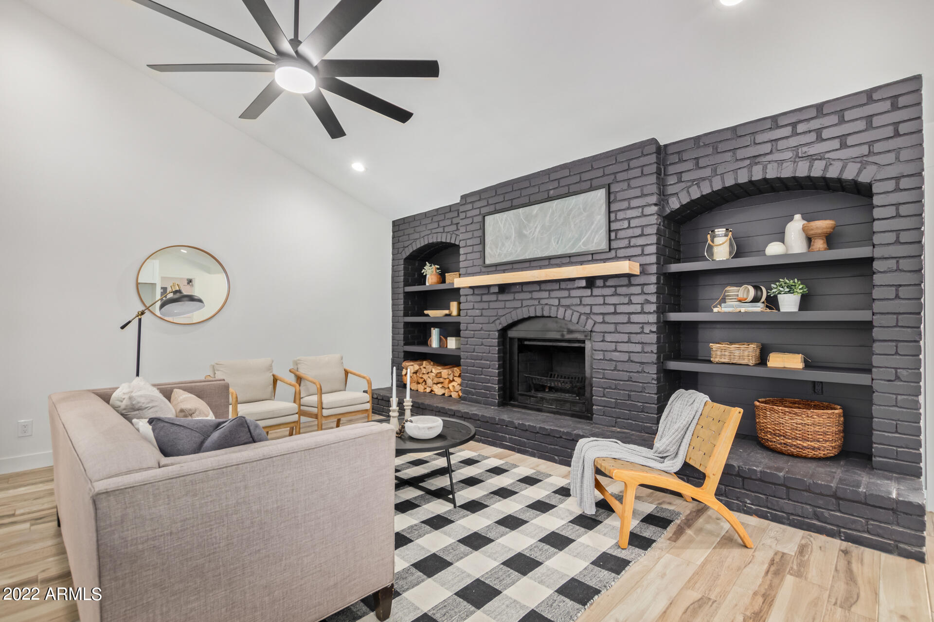 535 North Cherry Mesa, AZ 85201 - Photo 8 of 44 2321C840-A13F-4776-A23C-C2779E2CE960