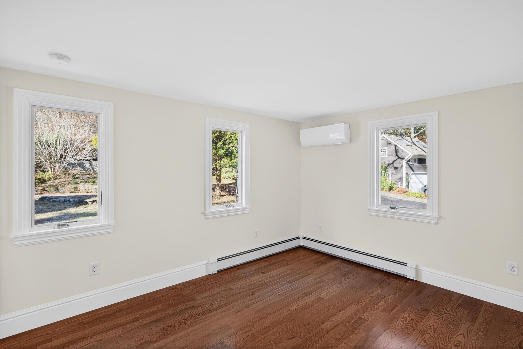 507 South Orleans Road Orleans, MA 02653 - Photo 23 of 41 Front bedroom