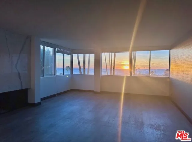 $6,500 | 17366 Sunset Boulevard, Unit 105, Pacific Palisades, CA 90272