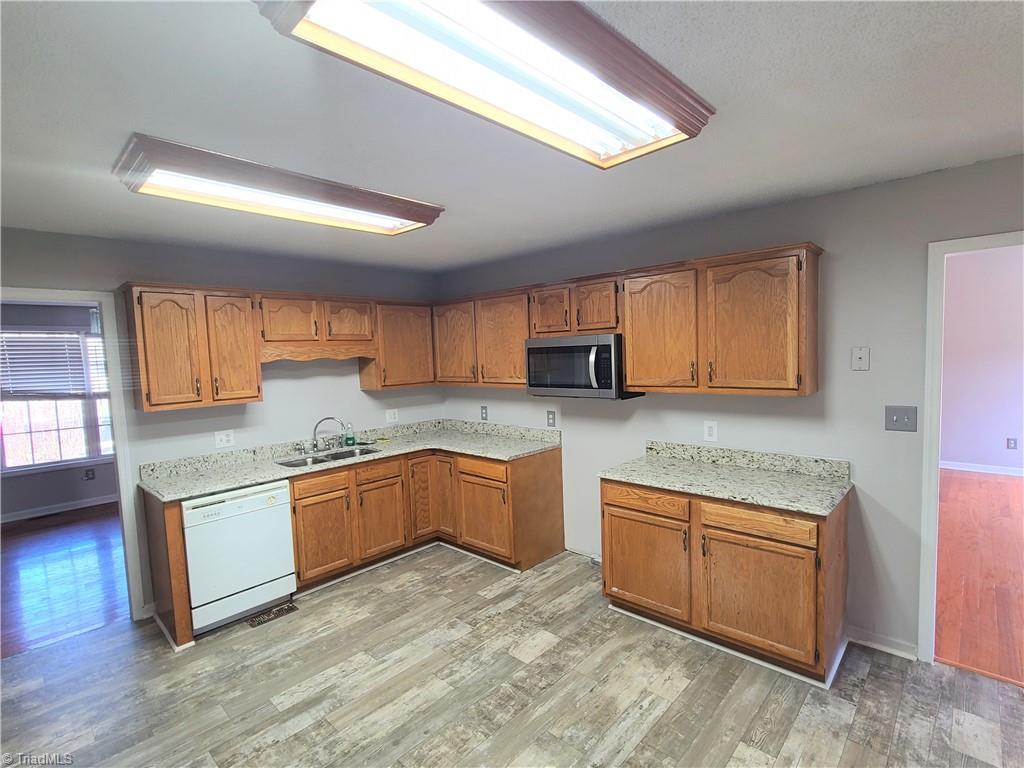 2807 Horseshoe Bend Road Randleman, NC 27317 - Photo 5 of 16 Gallery Image 5