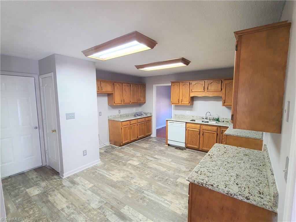 2807 Horseshoe Bend Road Randleman, NC 27317 - Photo 6 of 16 Gallery Image 6