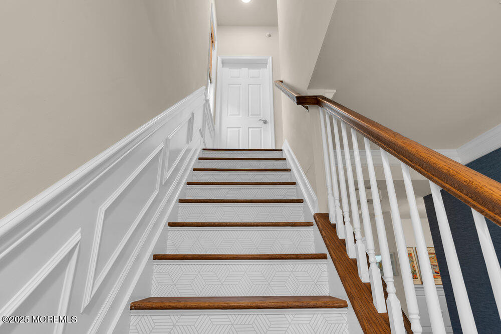 24 Lighthouse Point Road Highlands, NJ 07732 - Photo 14 of 63 a view of entryway