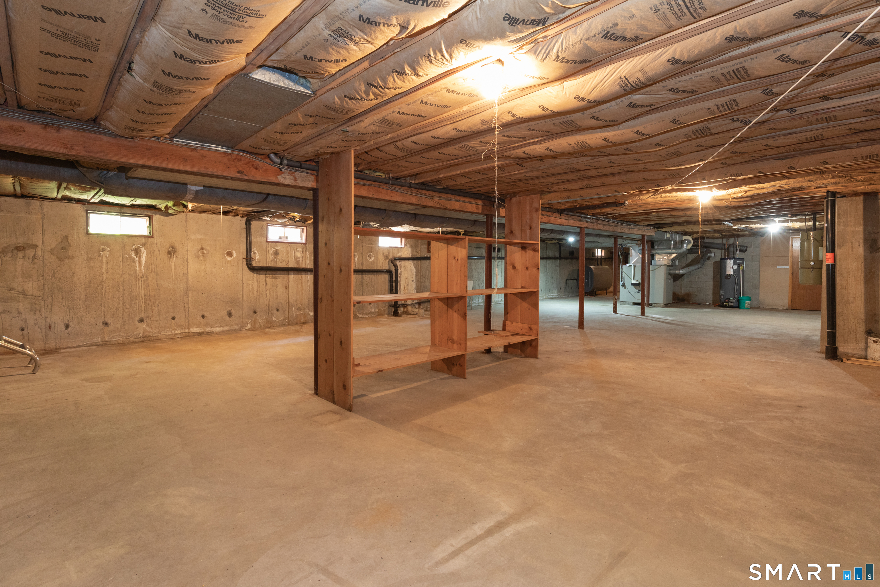 319 Maybrook Road Waterbury, CT 06708 - Photo 36 of 40