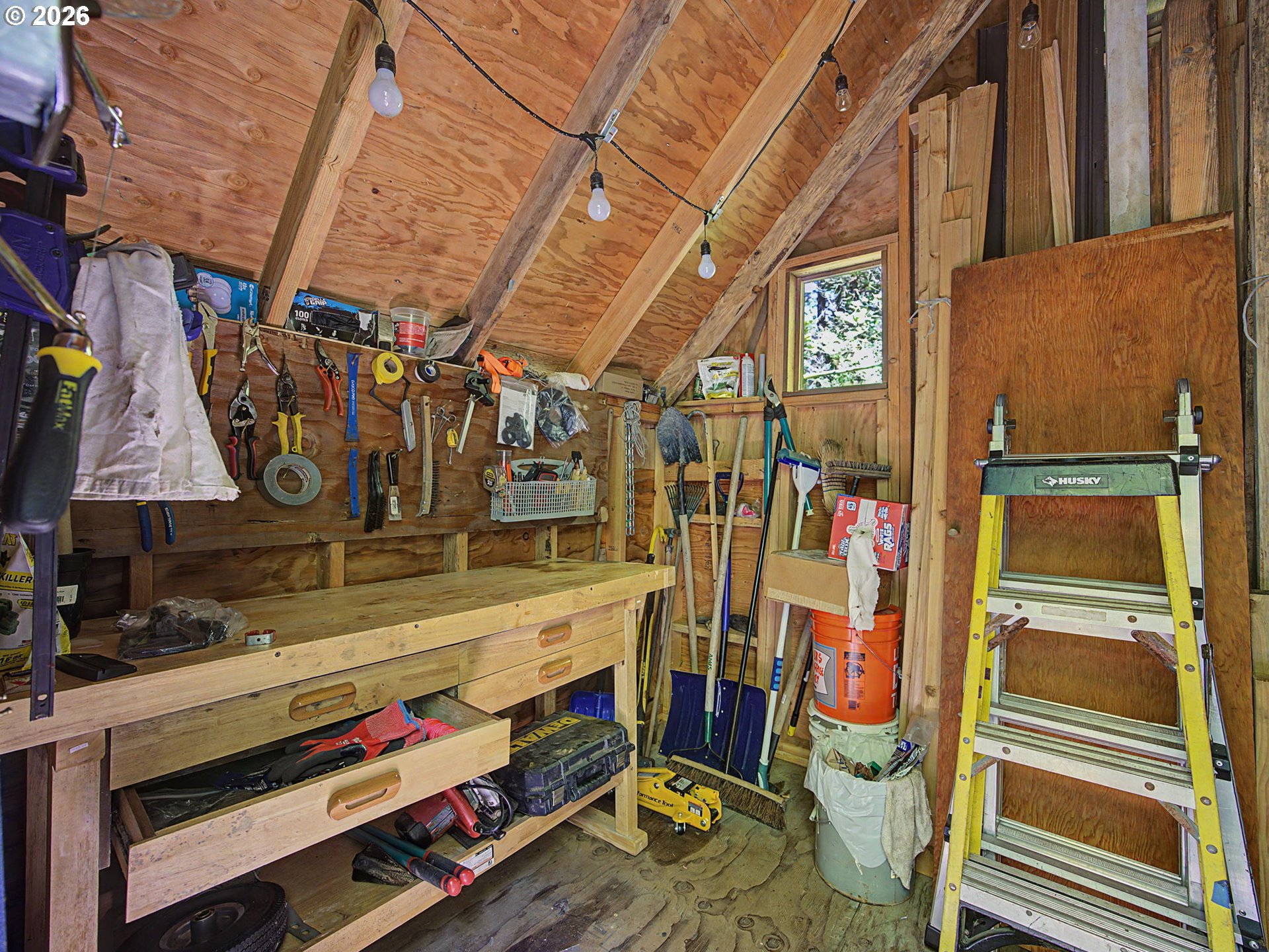 28548 Road 20 Rhododendron, OR 97049 - Photo 45 of 48