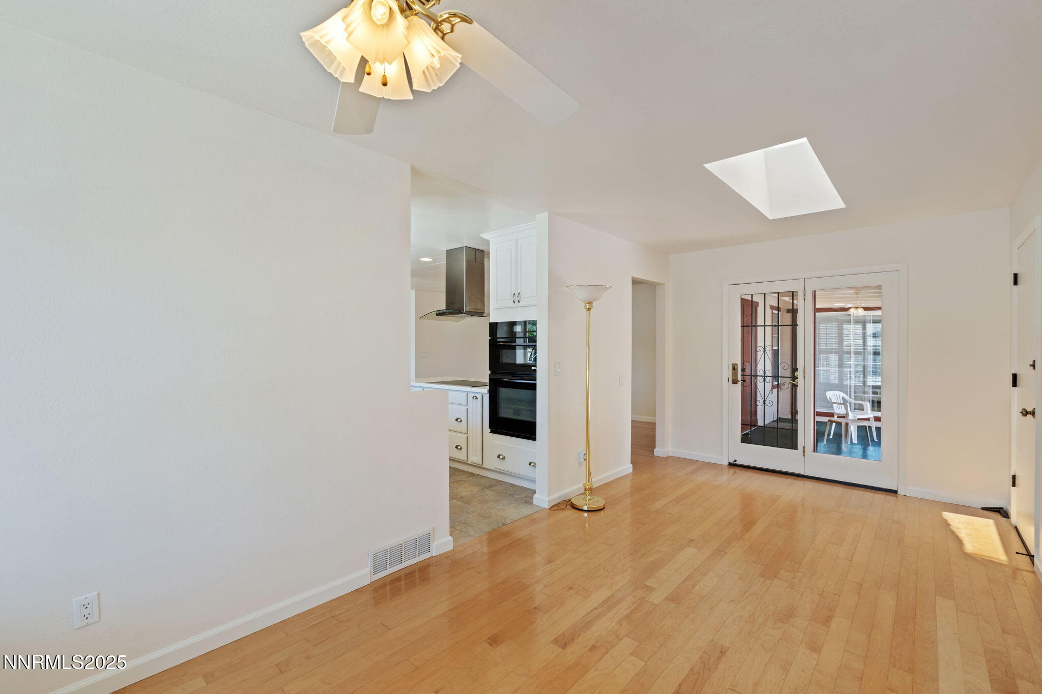 2095 Kings Row Reno, NV 89503 - Photo 10 of 23 Breakfast Nook