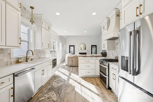 $659,000 | 7534 Thorn Creek Lane, Tega Cay, SC 29708