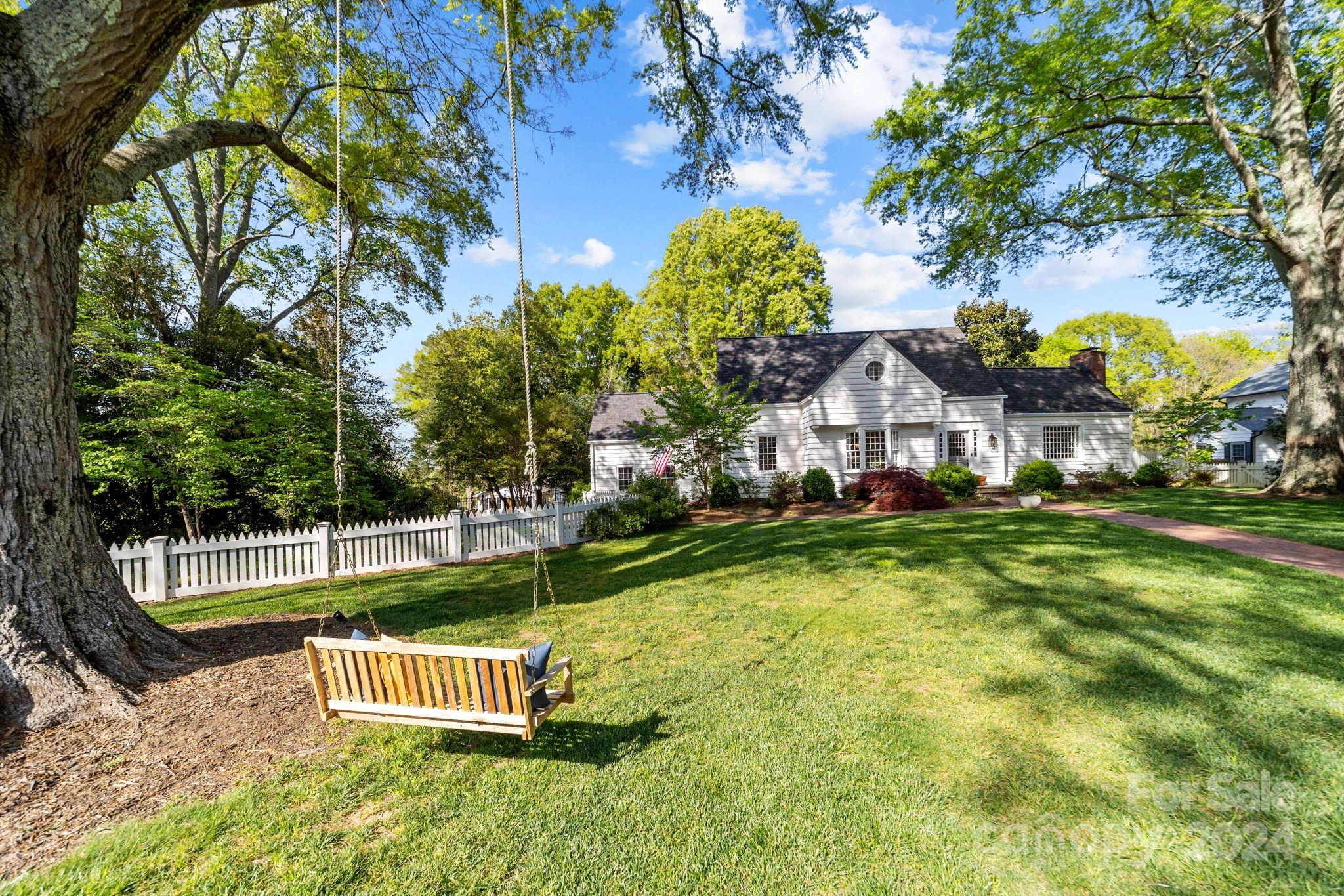 765 Concord Road Davidson, NC 28036 - Photo 40 of 41 Gallery Image 40