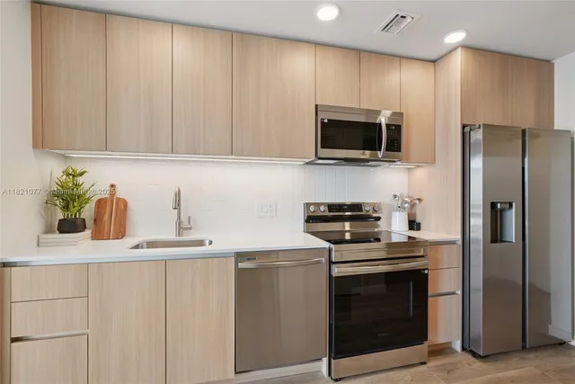 $3,435 | 55 Northwest 29th Street, Unit AK, Miami, FL 33127