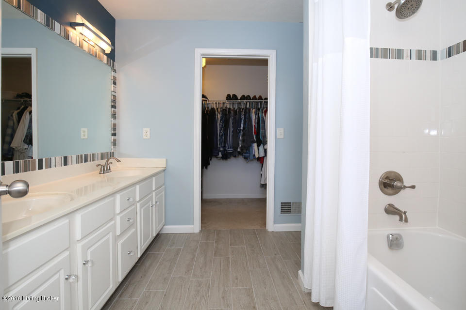1100 Hickory Switch Road La Grange, KY 40031 - Photo 16 of 41 Master Bath