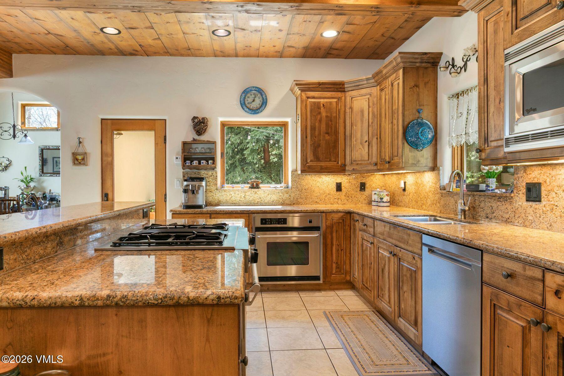 5601 Wildridge Road East, Unit A Avon, CO 81620 - Photo 9 of 45 photo_online_008