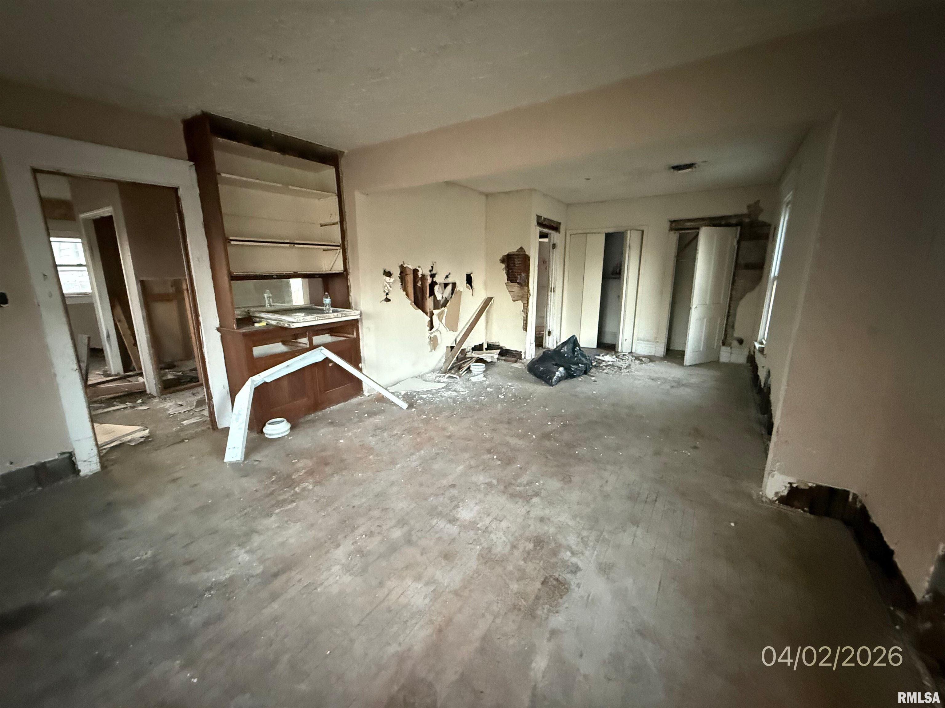 932 West Edwards Street Springfield, IL 62704 - Photo 9 of 15 Gallery Image 9