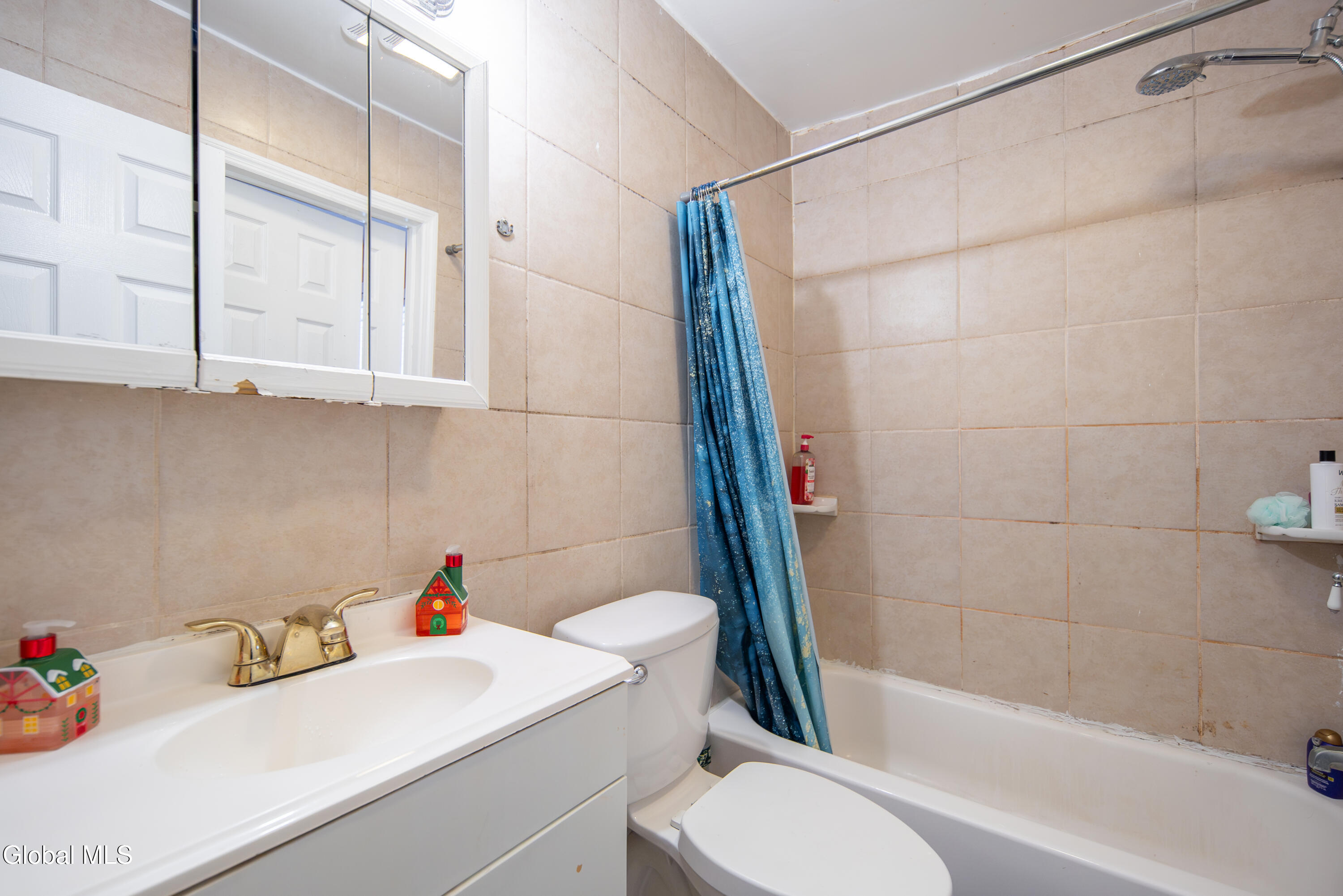 628 4th Street Troy, NY 12180 - Photo 12 of 27 014