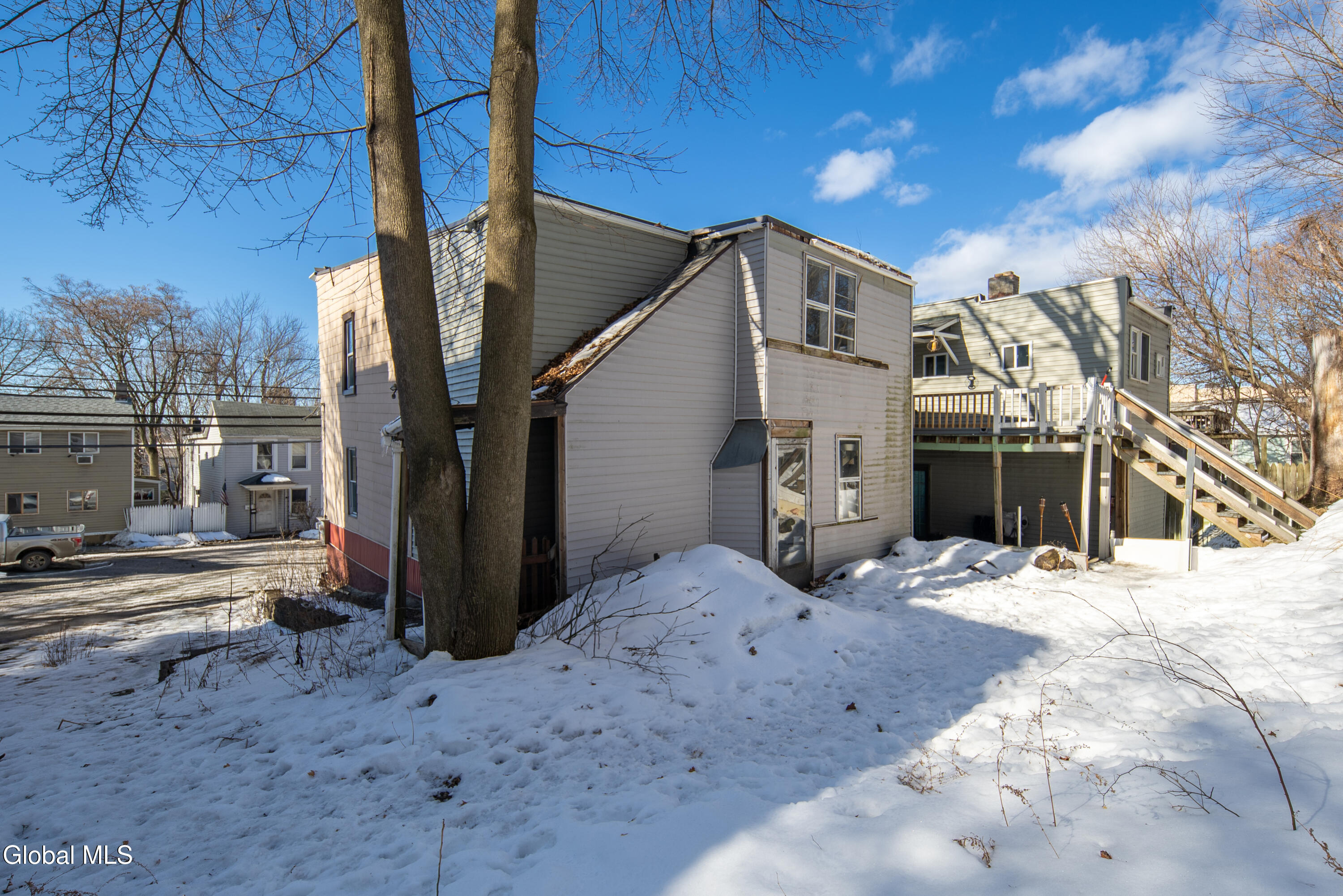628 4th Street Troy, NY 12180 - Photo 23 of 27 025
