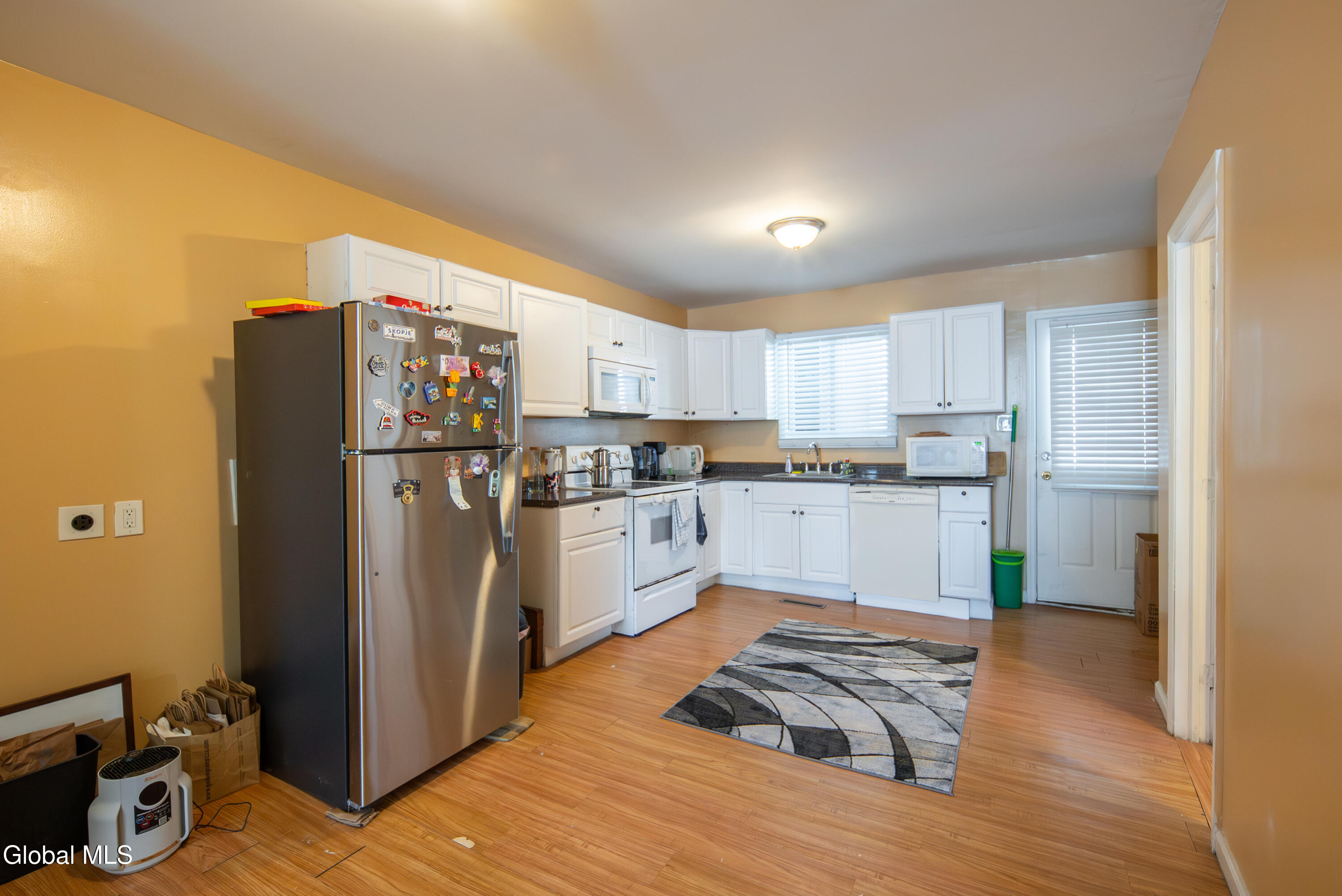 628 4th Street Troy, NY 12180 - Photo 7 of 27 008