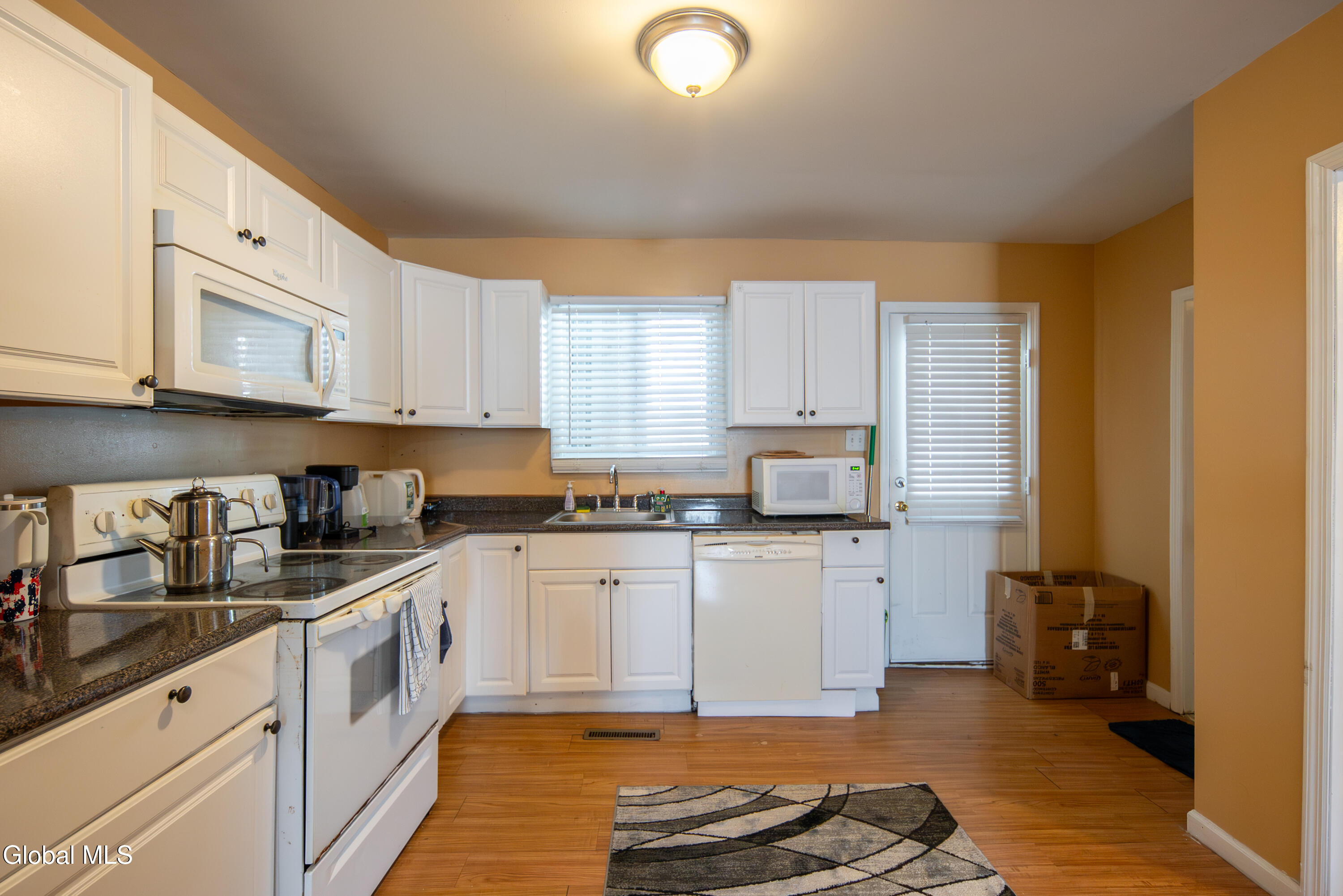 628 4th Street Troy, NY 12180 - Photo 9 of 27 011