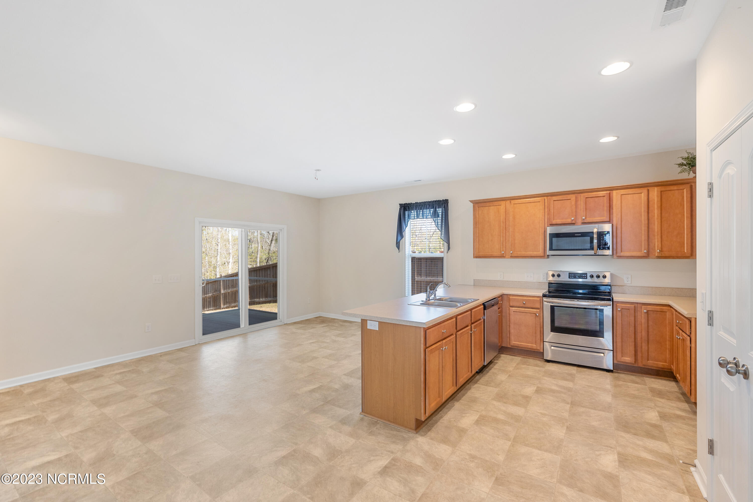 486 Toms Creek Road Rocky Point, NC 28457 - Photo 14 of 32 1Q3A7902.jpg-FULL