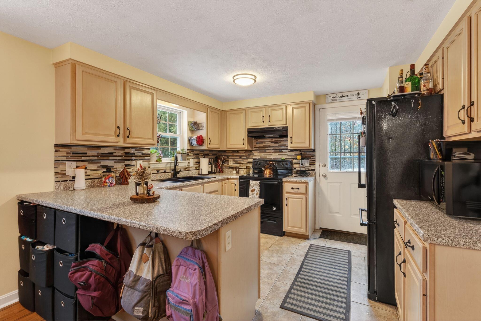 688 Townhouse Road East Waterboro, ME 04030 - Photo 6 of 26 688_Townhouse_Rd_015