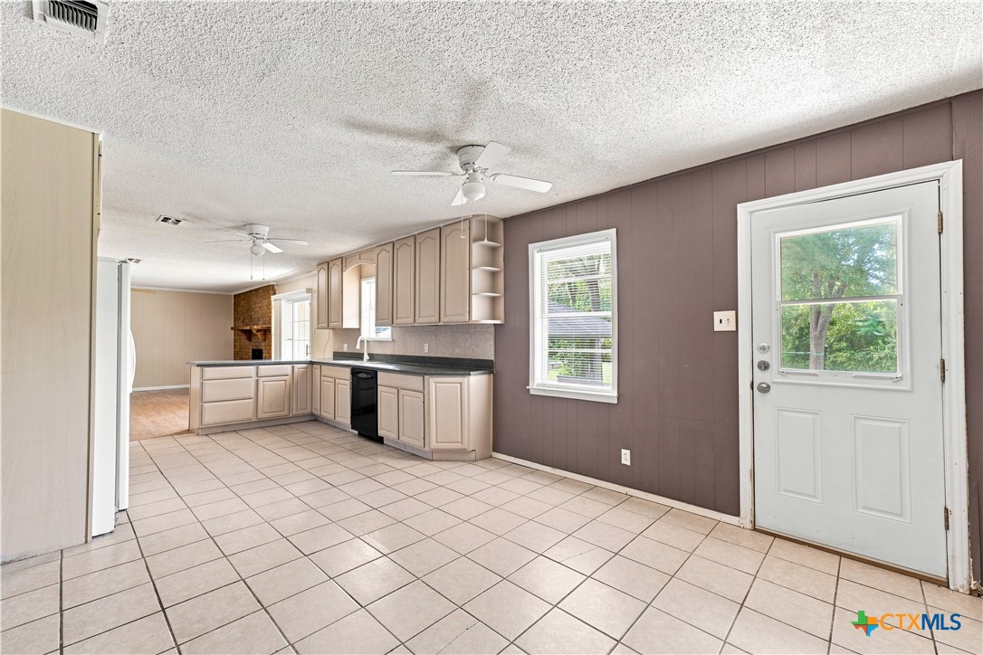 609 Hastings Road Belton, TX 76513 - Photo 14 of 41 Gallery Image 14