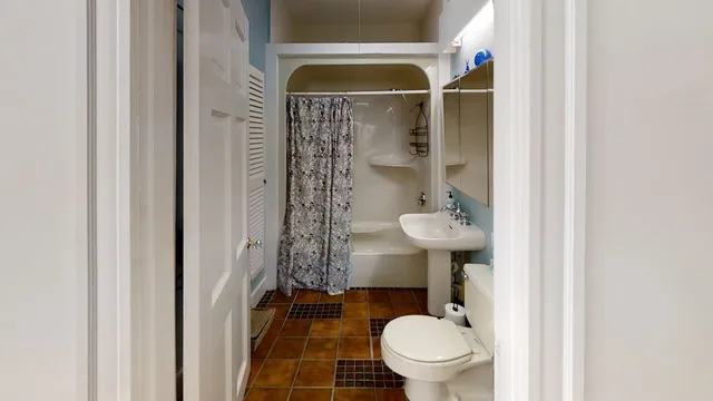 $4,500 | 307 Tappan Street, Unit 3, Brookline, MA 02445