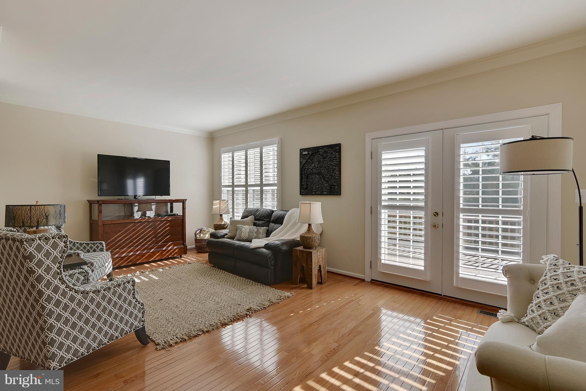 44083 Rising Sun Terrace Ashburn, VA 20147 - Photo 6 of 30 Living Room