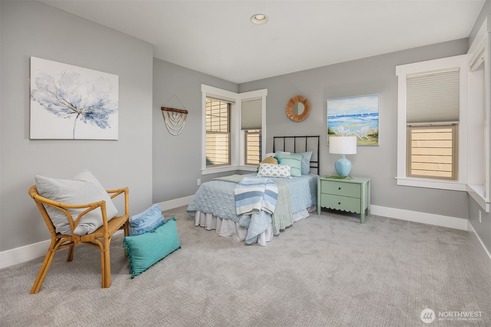 2989 Northeast Davis Loop Issaquah, WA 98029 - Photo 28 of 40 a bed room with a bed and a chair