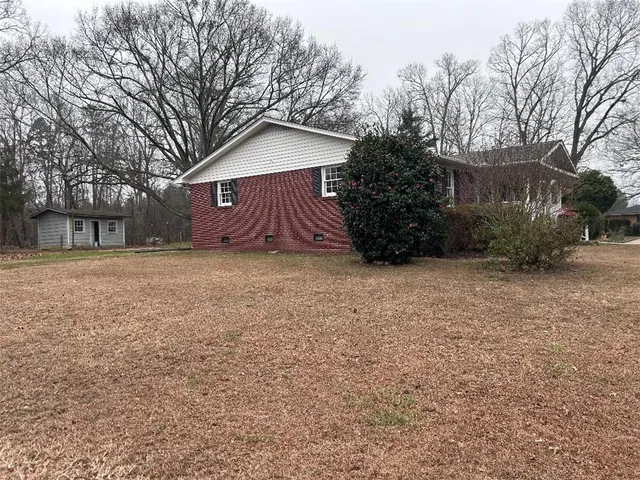 $450,000 | 109 West Stewart Street, Pelzer, SC 29669