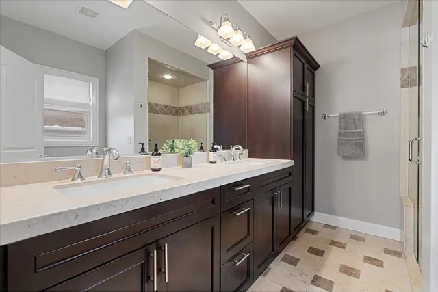 $775,000 | 723 West Diversey Parkway, Unit 3E, Chicago, IL 60614