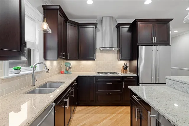 $775,000 | 723 West Diversey Parkway, Unit 3E, Chicago, IL 60614