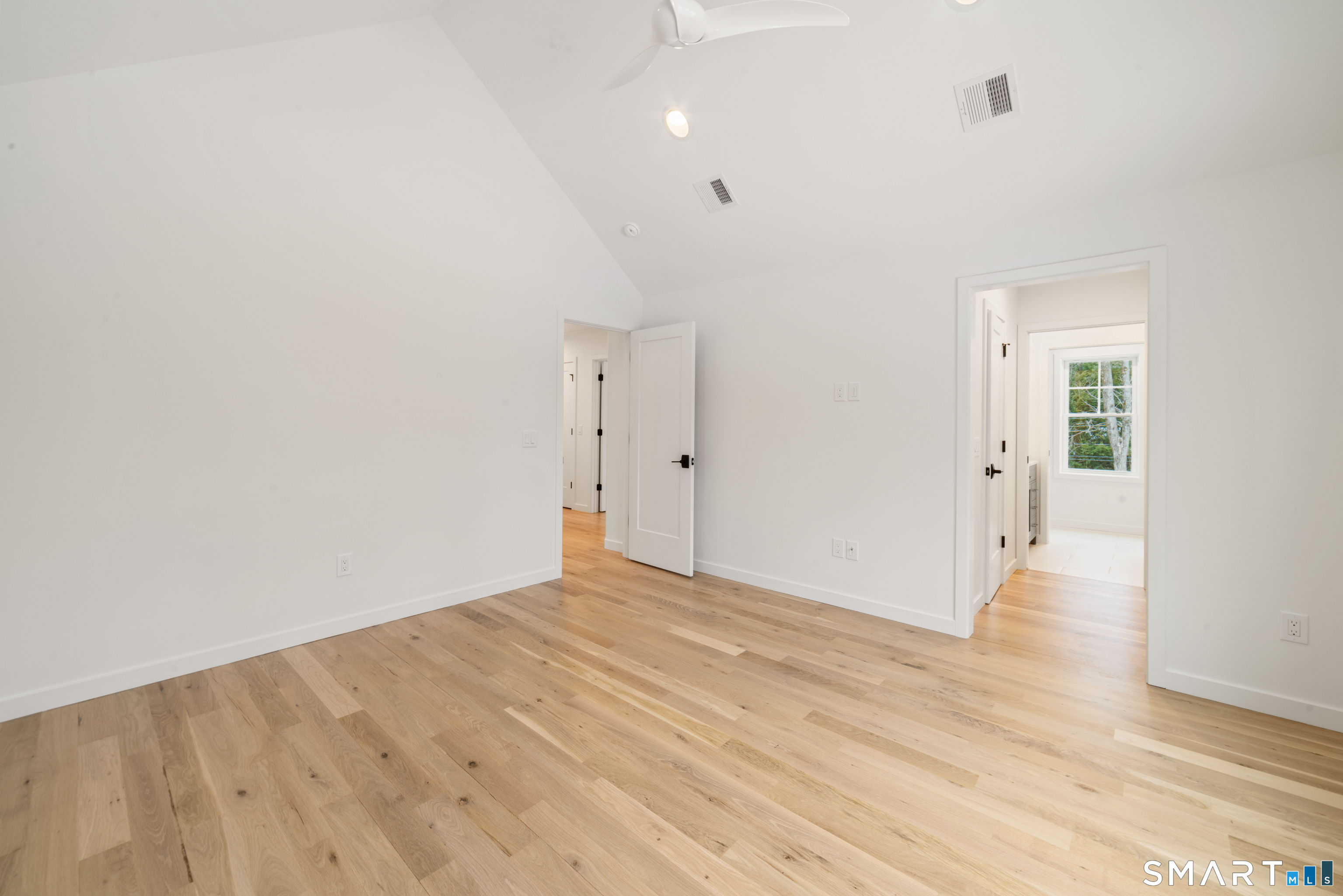 234 Great Plain Road Danbury, CT 06811 - Photo 12 of 40