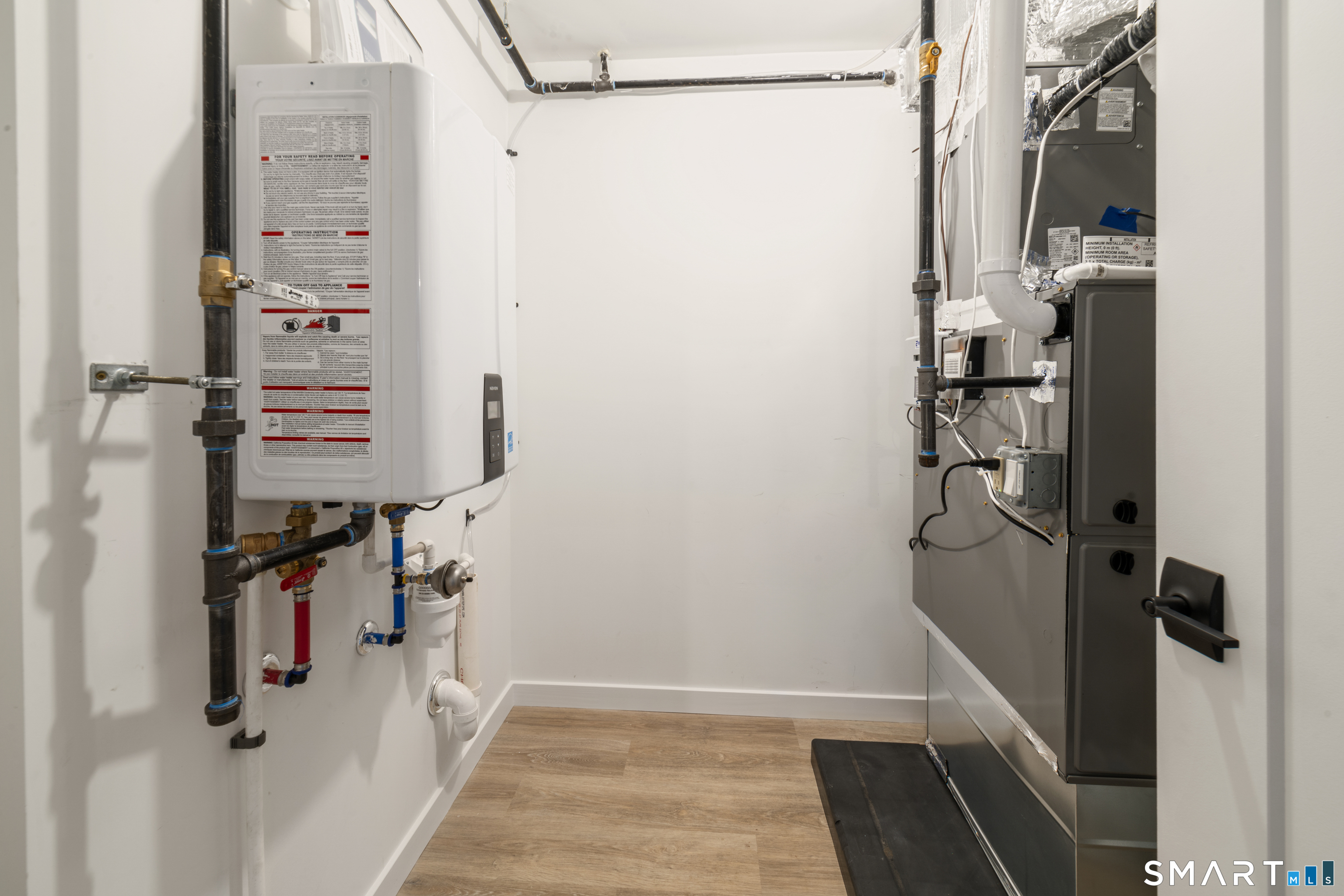 234 Great Plain Road Danbury, CT 06811 - Photo 32 of 40 a view of walk in closet