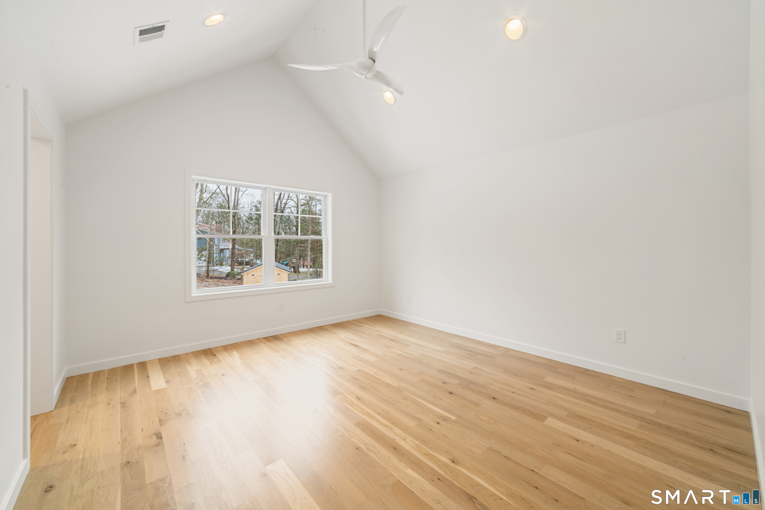 234 Great Plain Road Danbury, CT 06811 - Photo 10 of 40