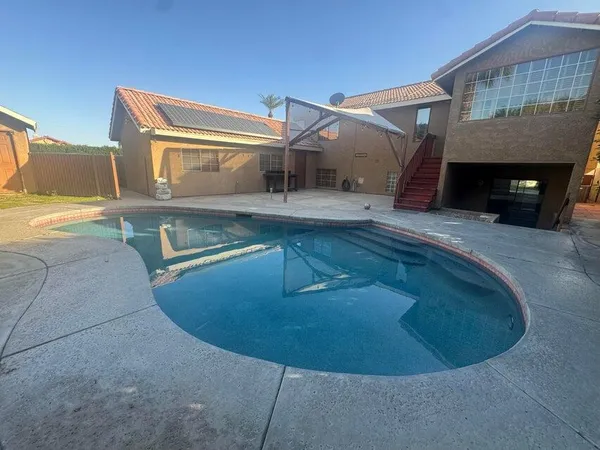 a view of a house with a entertaining space