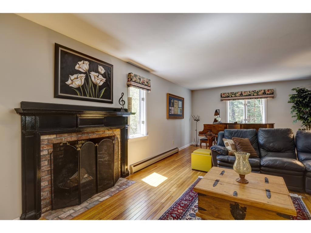 112 Ridge Road New London, NH 03257 - Photo 7 of 30 Gallery Image 7