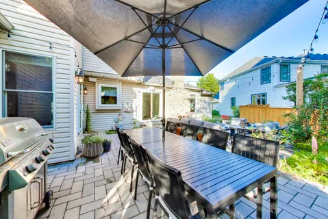 $749,900 | 845 Saugatuck Trail, Vernon Hills, IL 60061