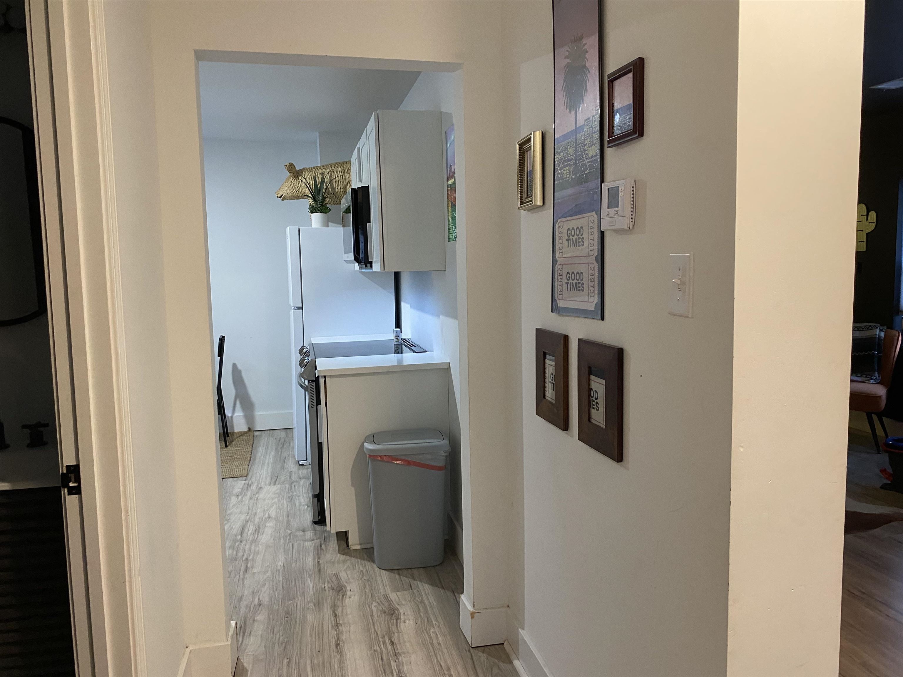 84 North Holmes Street Memphis, TN 38111 - Photo 12 of 18 Corridor with light wood finished floors and baseboards
