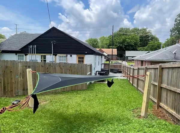 $1,800 | 84 North Holmes Street, Memphis, TN 38111